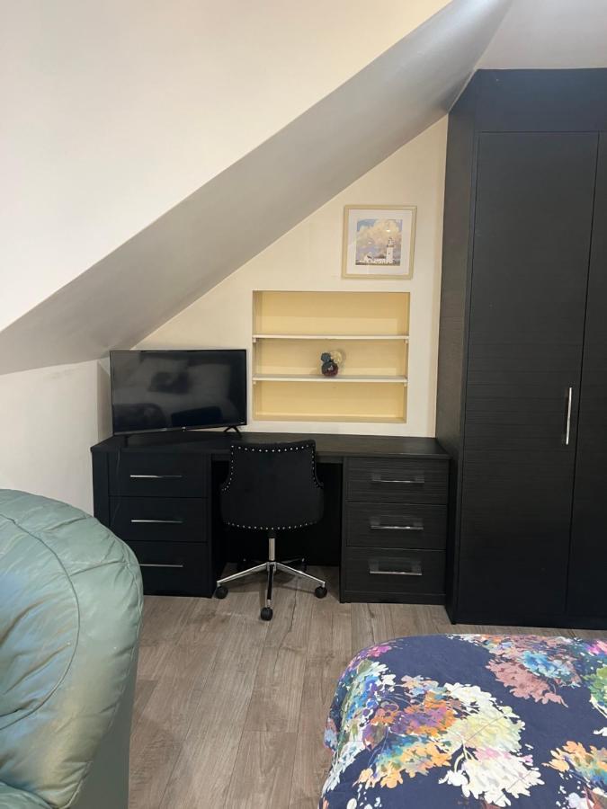 Luxury Double Room W/ Private Bathroom Edimburgo Exterior foto